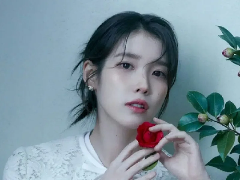 iu 21st century grand princes wife staff gift