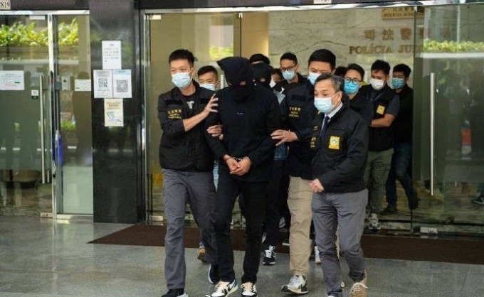 Ady An husband arrestpeople' 'arrest' 'police' 'masks' 'handcuffs.