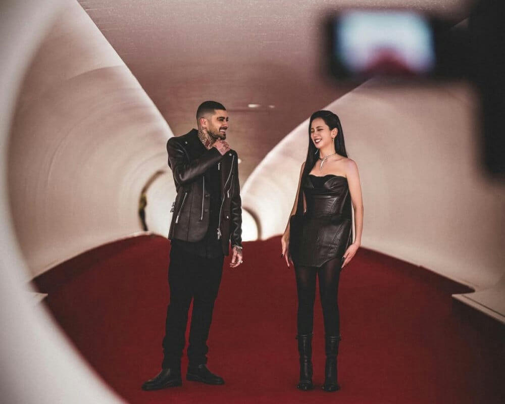 people-2-Zayn Malik-A-Jisoo-A-leather outfit-B-red carpet-C