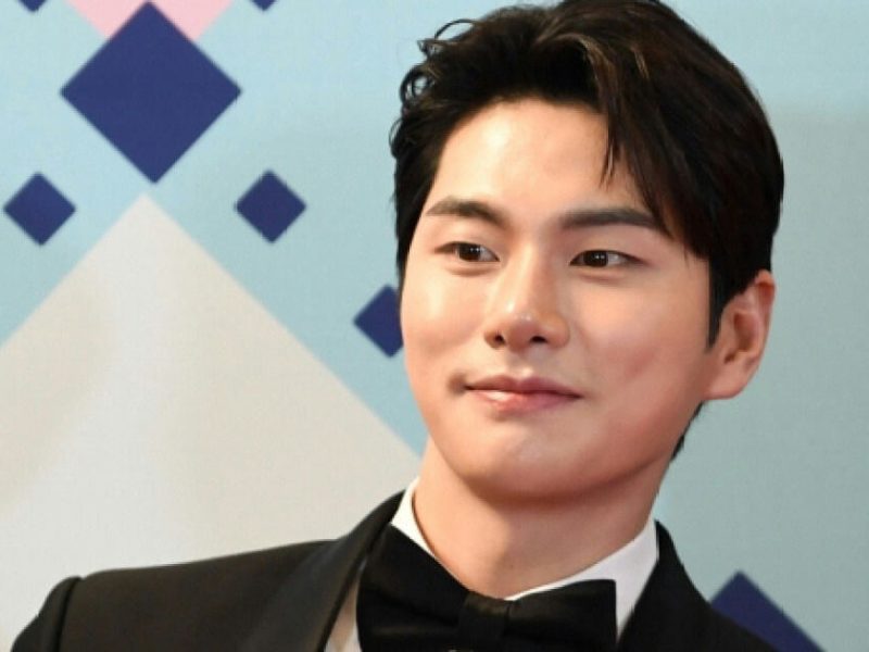 lee yi kyung scandal