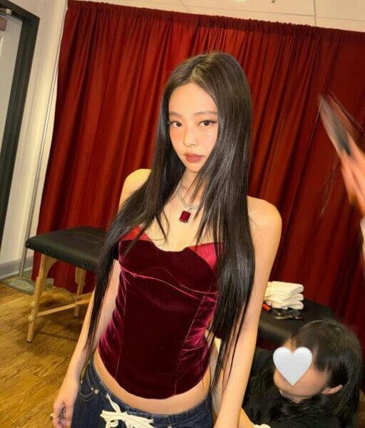 people-Jennie (Blackpink)-A-long black hair-A-dark red velvet corset top-B-low-rise dark denim jeans with white tie-C-ruby pendant necklace