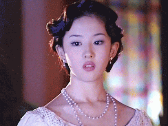 people-woman-A-East Asian-B-period costume-C-pearl necklace