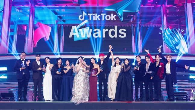 people-group-awards-A-TikTok-A-stage-A-celebration