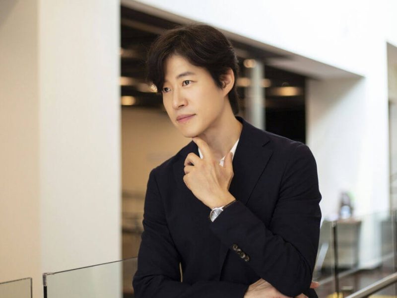 yoo jun sang sword injury my love from the star