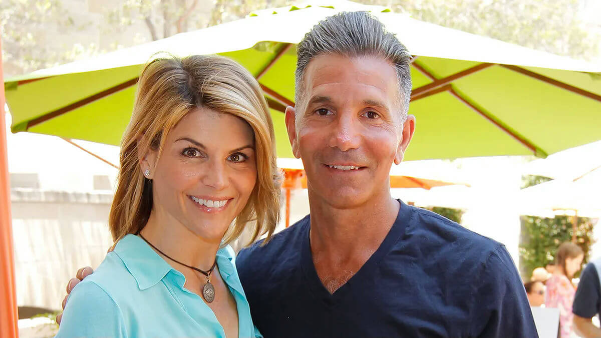 lori loughlin divorce mossimo giannulli