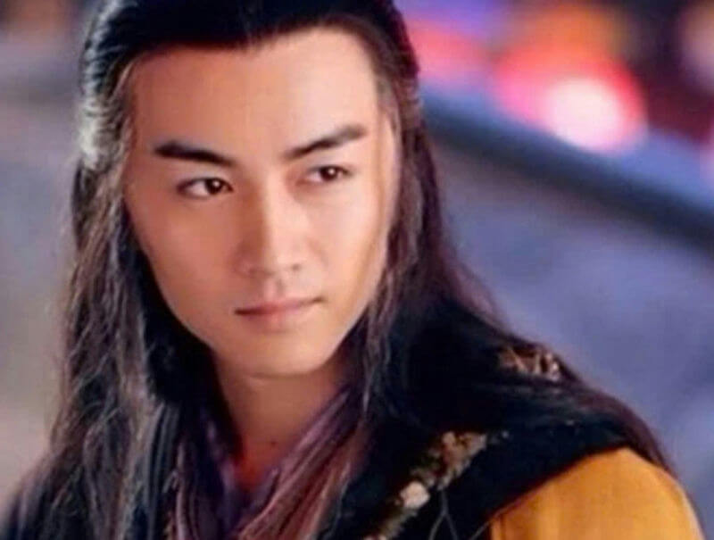 people-A-actor-A-male-B-long dark hair-C-costume