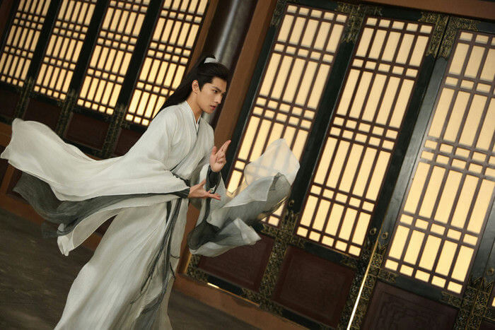 people-1-man-A-Hanfu-B-martial-arts-C-long-hair