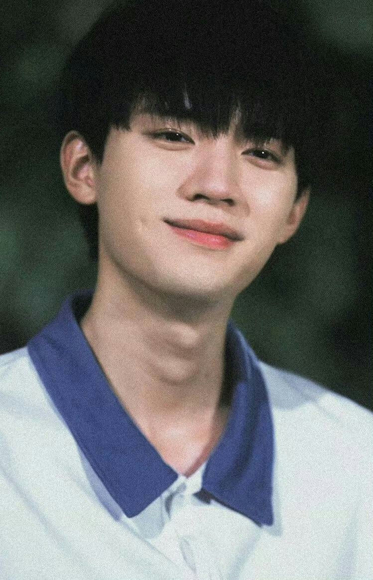 people-male-A-smiling-A-dimples-B-black hair-C-blue collar shirt