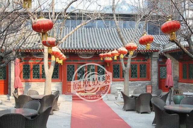 courtyard-A-Chinese architecture-A-red lanterns-A-outdoor seating-B-trees
