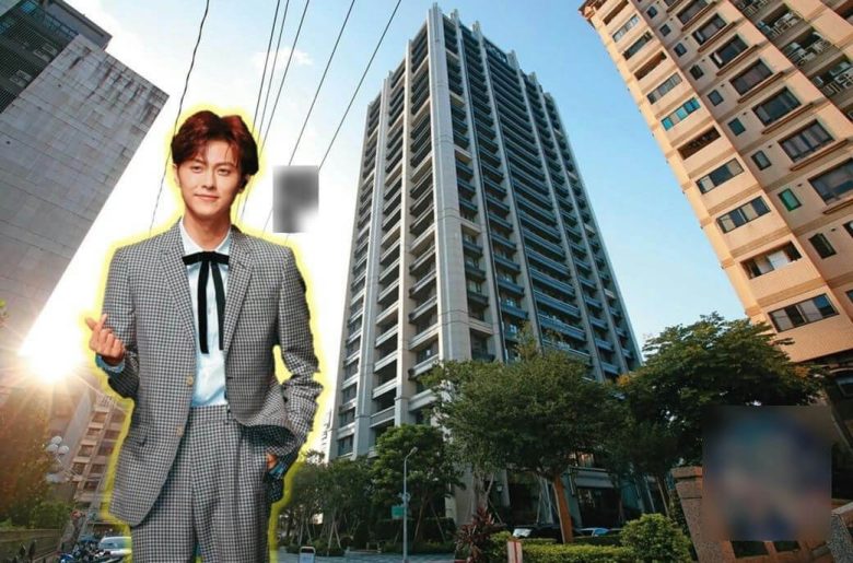 person-A-male celebrity-A-building-A-outdoor-A-gifting/finger heart gesture