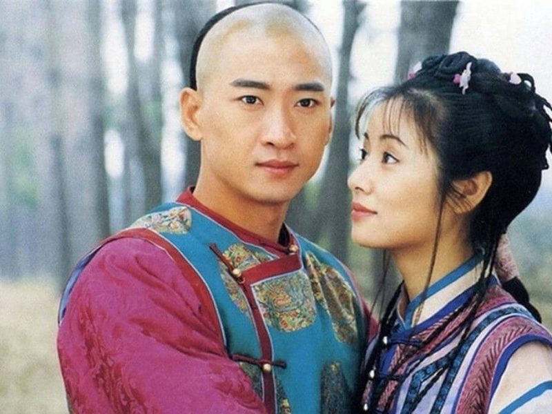 people-A-Chinese-man-A-Qing-dynasty-hairstyle-B-Chinese-woman-B-traditional-clothing-C-romantic-pose