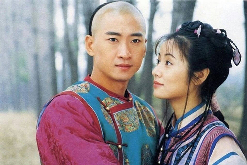 people-A-Chinese-man-A-Qing-dynasty-hairstyle-B-Chinese-woman-B-traditional-clothing-C-romantic-pose