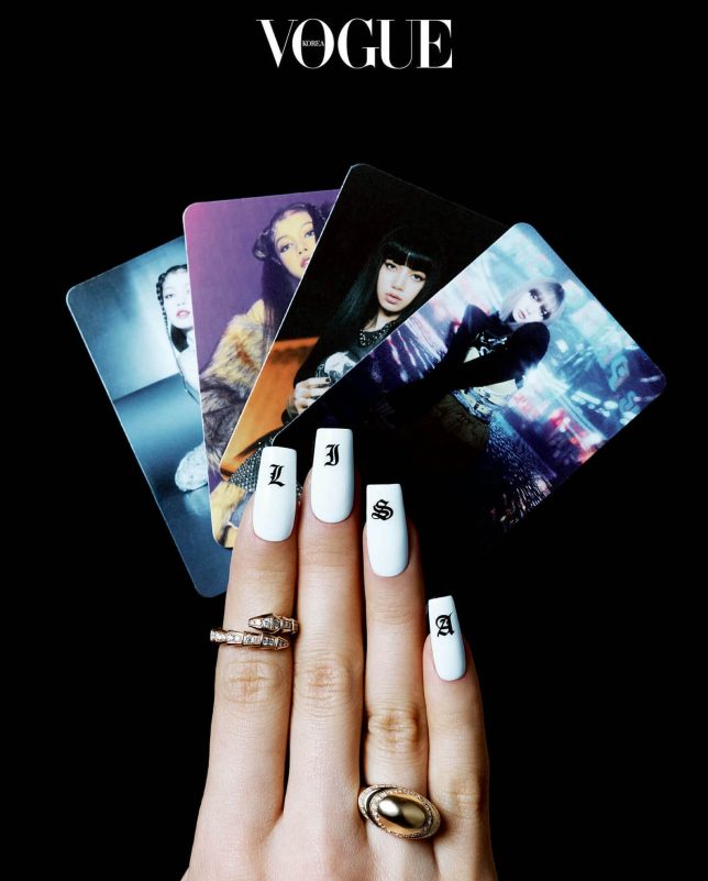 people-VOGUE KOREA-hand-holding-photocards-nails-rings