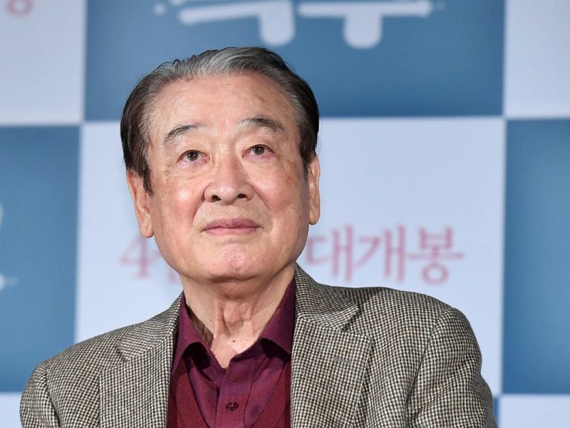 lee soonjae funeral first mourner
