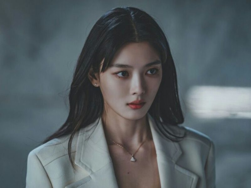 kim yoojung dear x villain transformation
