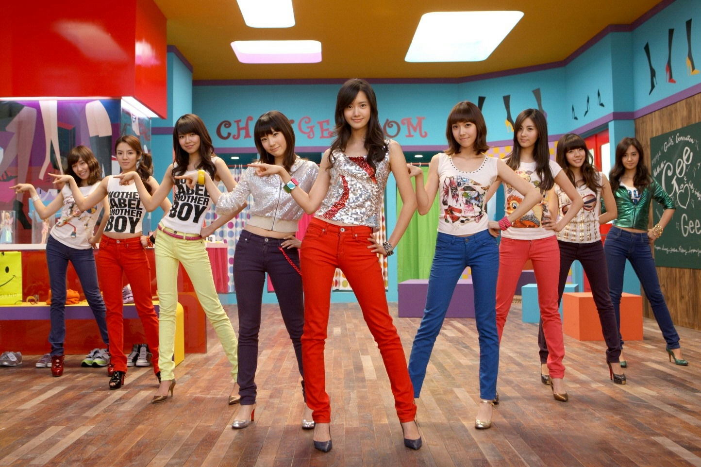 people-9-Girls' Generation-A-K-pop-A-colorful outfits-A-posing-A-music video