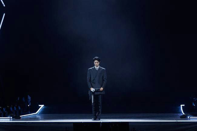 people-Man-A-Stage-A-Dark-A-Suit