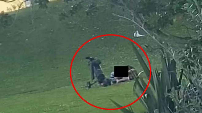 New Zealand golf course couple sex