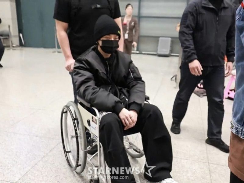 lee know ankle injury