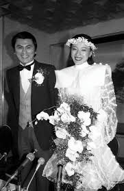 people-A-wedding-A-bride-A-groom-A-flowers