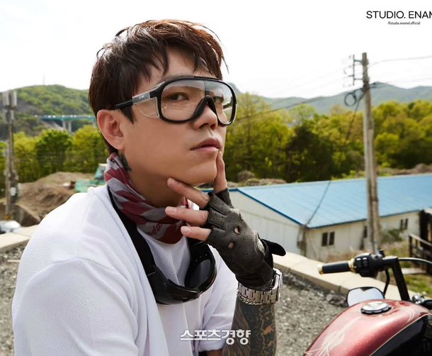 song baekkyung yg criticism
