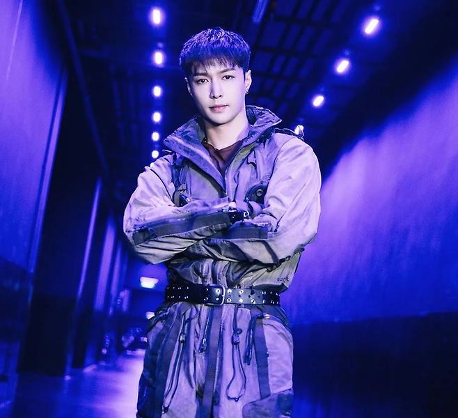 EXO Lay fan meeting absence