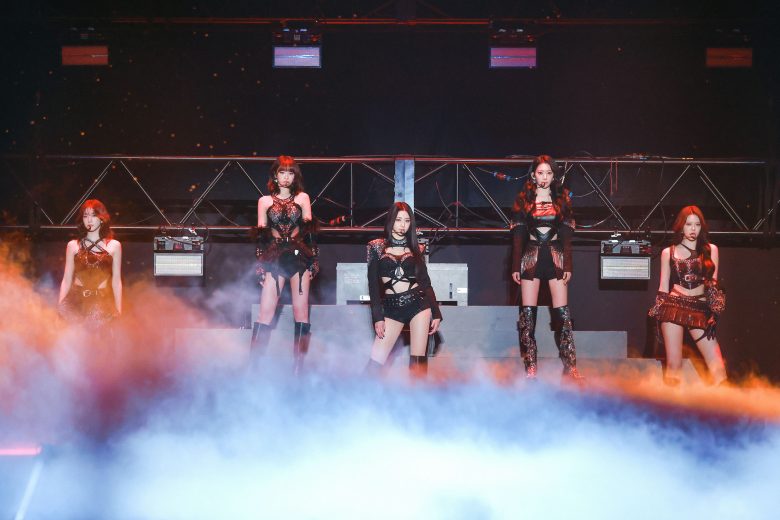 le sserafim tokyo dome breakthrough comeback