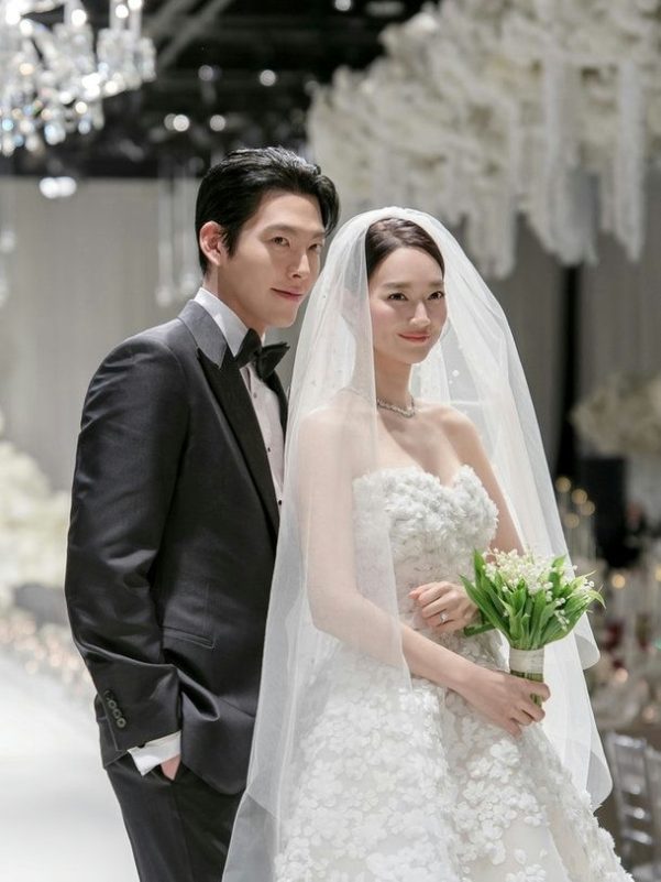shin min ah kim woo bin wedding