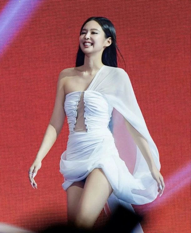 jennie mma 2025 korean aesthetics
