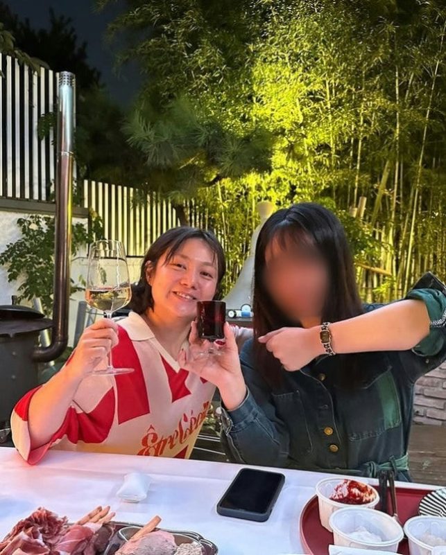 Park Na-rae former manager Chanel gift