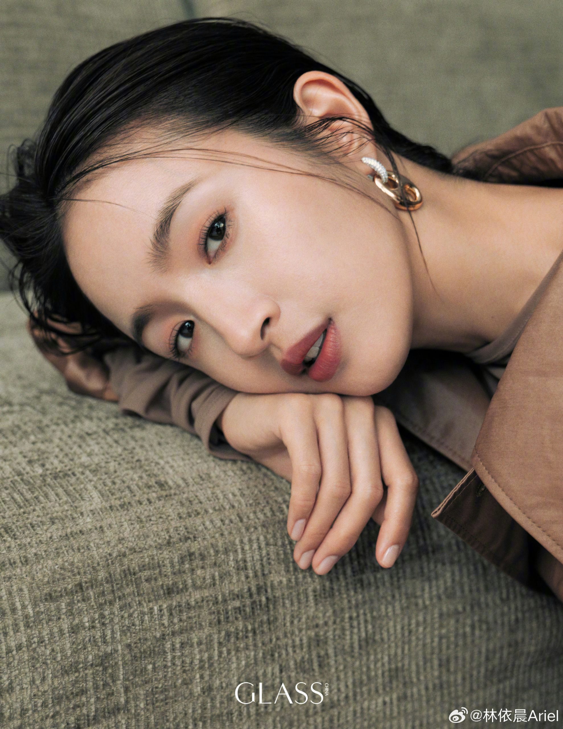 people-A-female-A-beauty-A-fashion-A-portrait