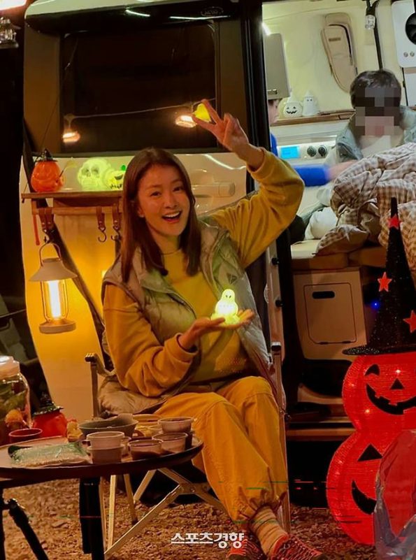 Lee Si Young campsite noise controversy