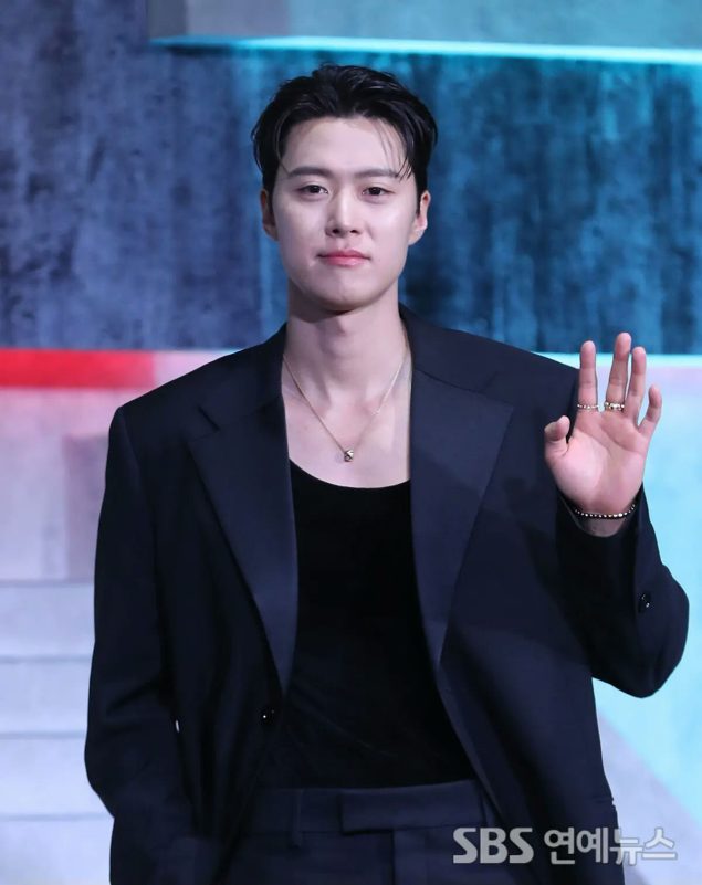 Gong Myung Hospitalized With Sudden Hearing Loss, Drama Filming Canceled