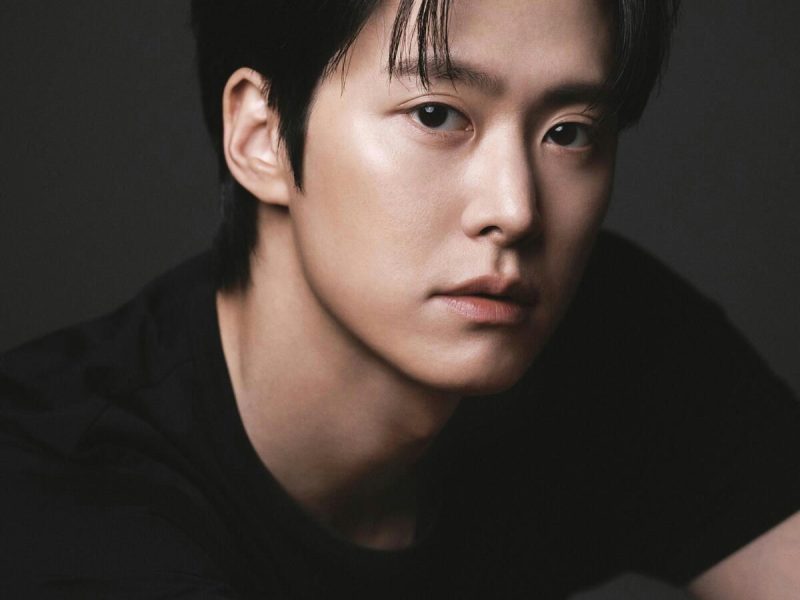 Gong Myung sudden hearing loss