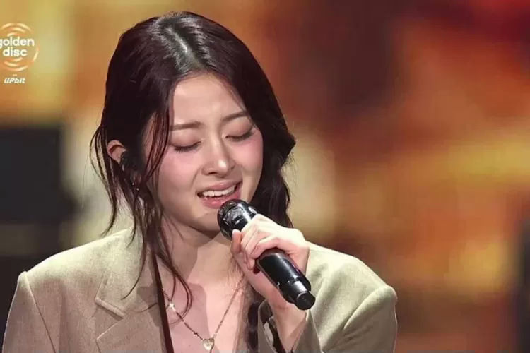 huh yunjin live vocals controversy