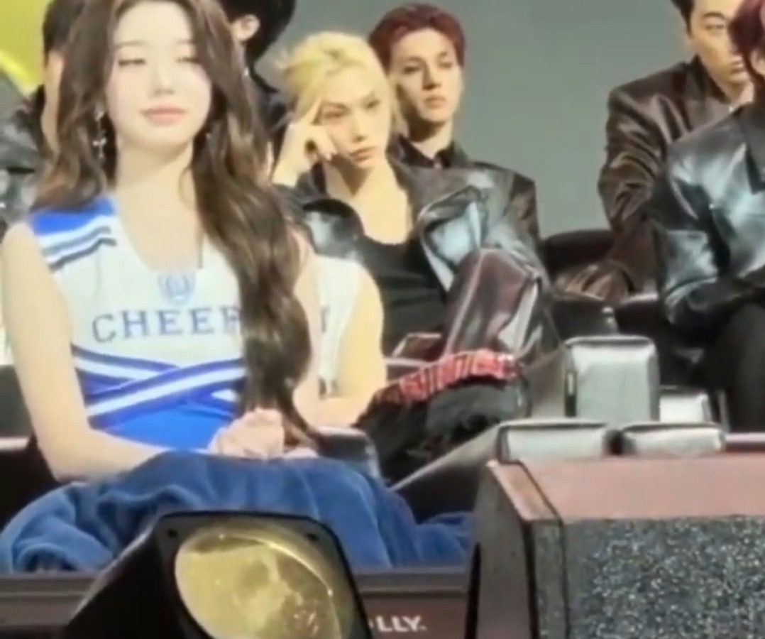 kpop idols asleep golden disc awards