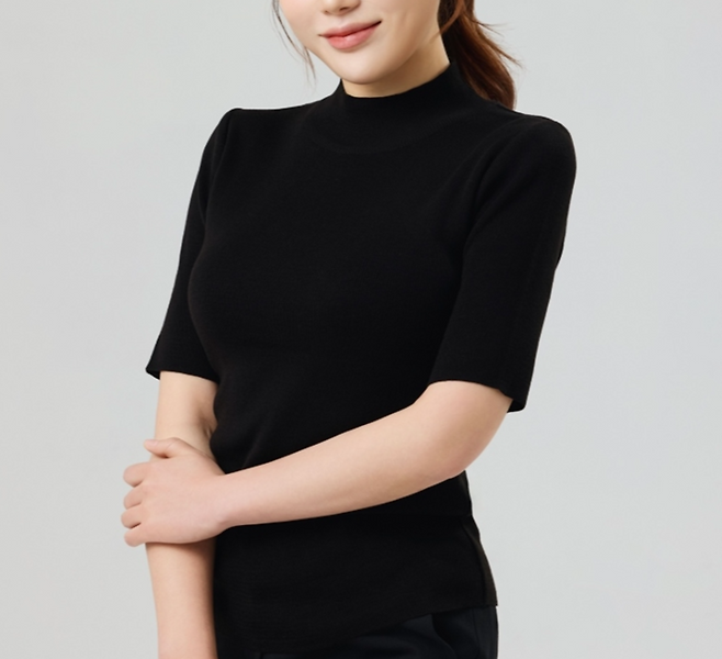 people-Korean-woman-A-brown-hair-A-black-mock-neck-top-B-black-pants-C