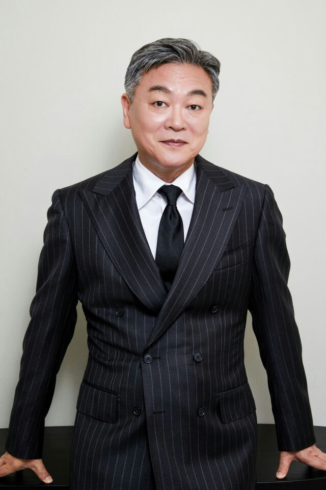 Kim Eui-sung praises Lee Je-hoon