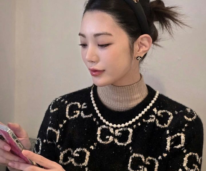 lizzy after school livestream comments