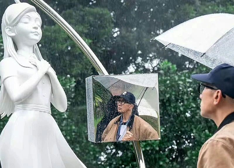 barbie hsu memorial statue