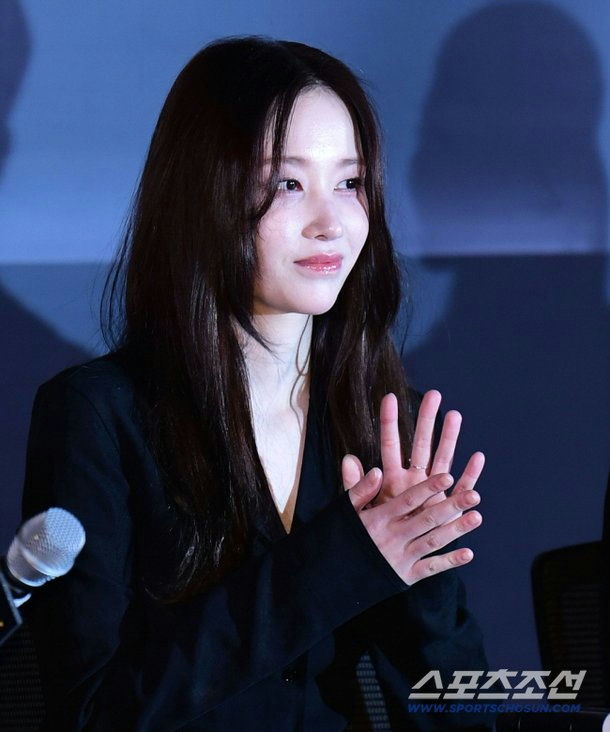Jeon Jong-seo Denies Tax Evasion Allegations Over One-Person Agency Founded With Lee Chung-hyun