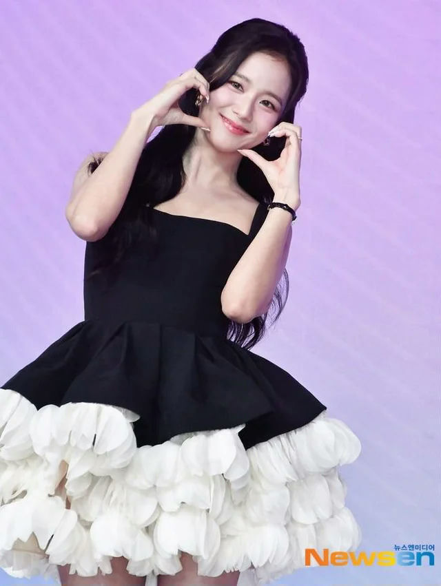 jisoo acting controversy boyfriend on demand