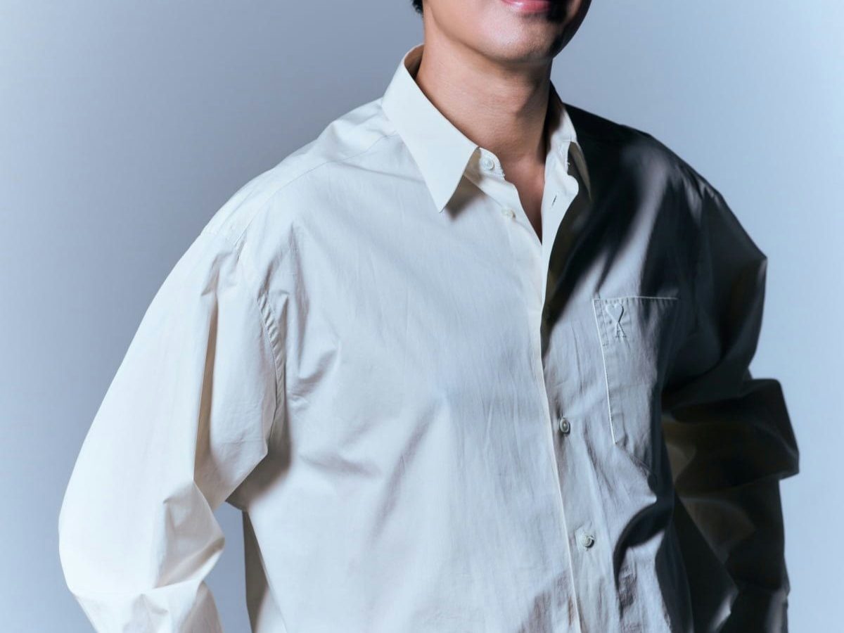 people-Korean actor Lee Jae-wook-A-man-A-smiling-A-white button-down shirt-A-brown trousers-A-dark belt
