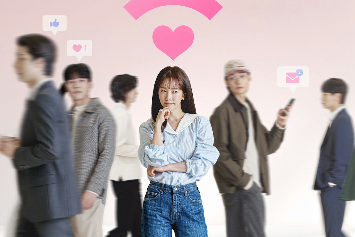 people-South Korean actress Shin Ye-eun-social media connection-A-dating life-B-contemplation-C-passing by-D
