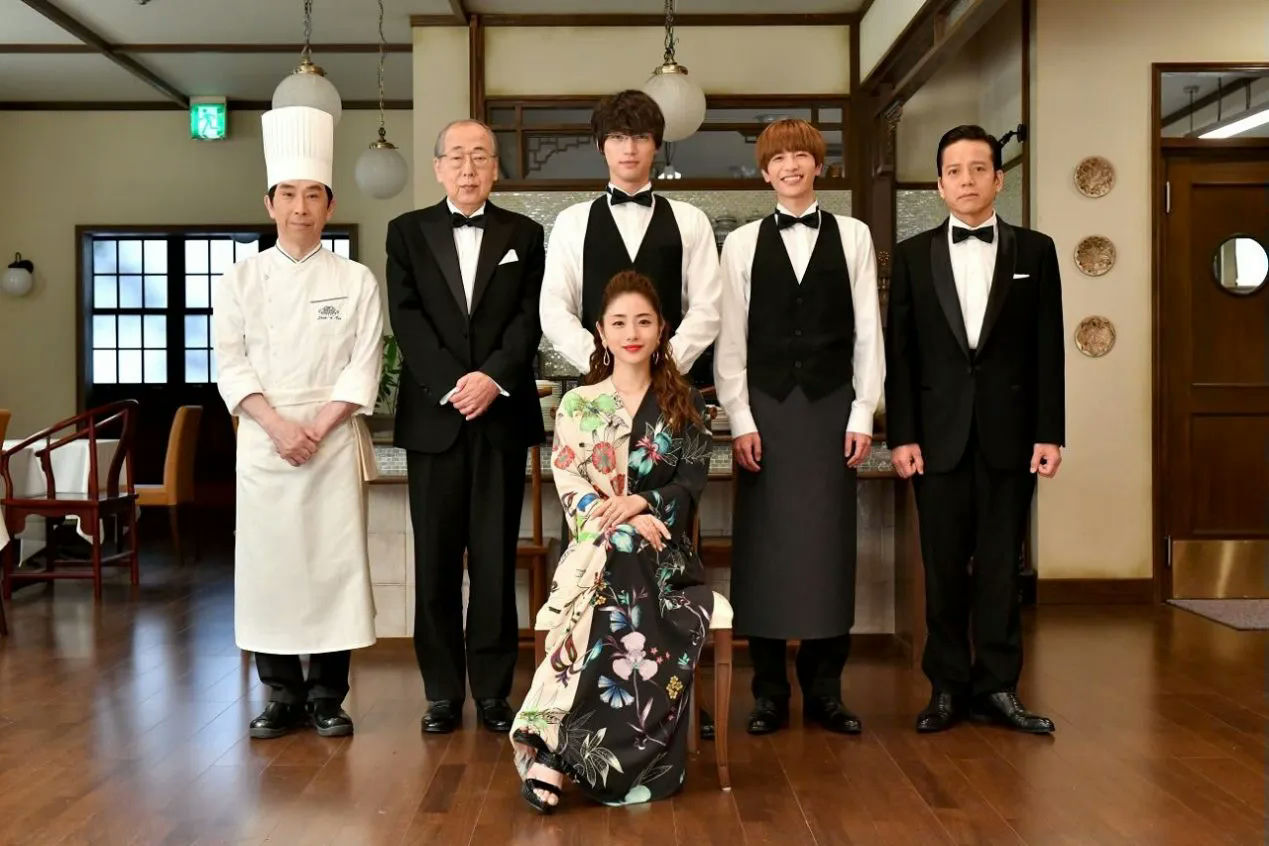people-Japanese-actress-A-Japanese-actor-B-Japanese-actor-C-Japanese-waiter-D-Japanese-chef-E-Japanese-manager-F-woman-in-floral-dress-G-restaurant-staff-H