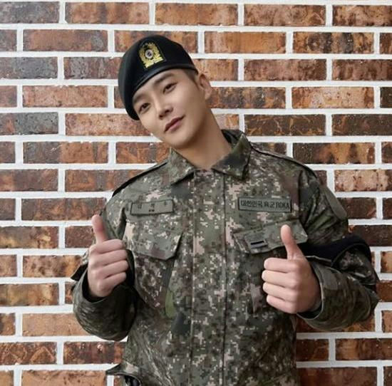 rowoon the days military story