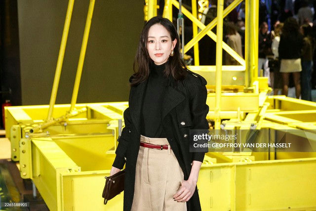 jennie chanel paris fashion week c8chpb63avd5ulxdt6fdwfpyqy3eg-vvxcyqc7ibyqu-jennie-chanel-paris-fashion-week