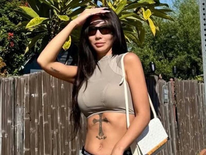 hyolyn surgery scar tattoo story
