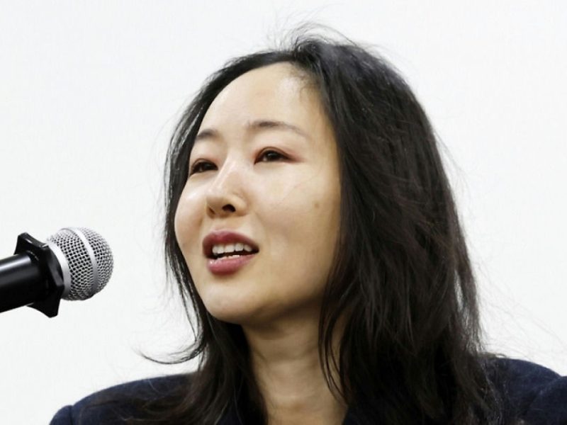 hybe min heejin put option lawsuit