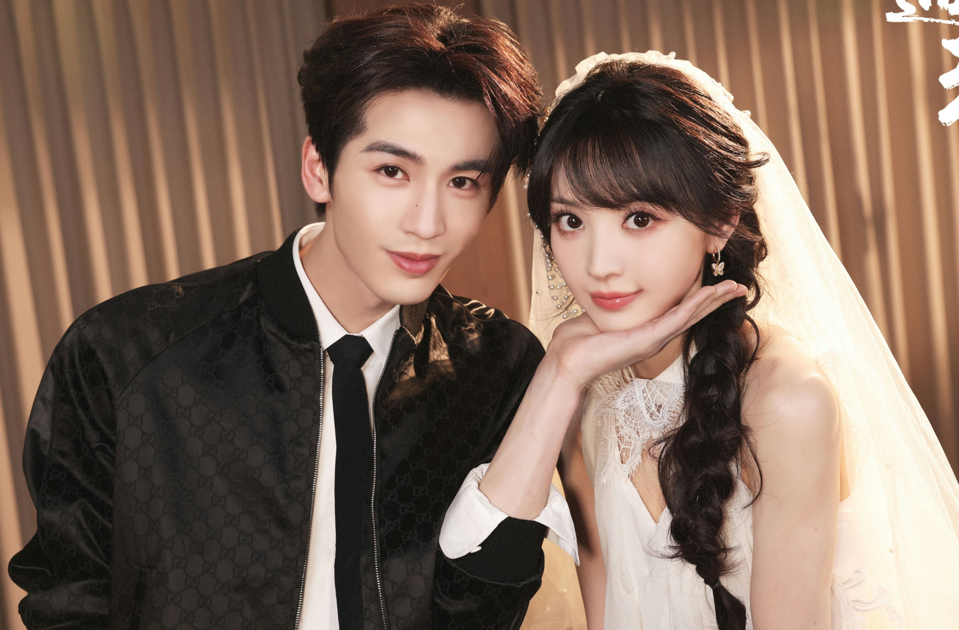 people-Wang Hedi-A-smiling-A-Guo Yuexi-B-wearing wedding attire-B-handsome-C-couple portrait-C